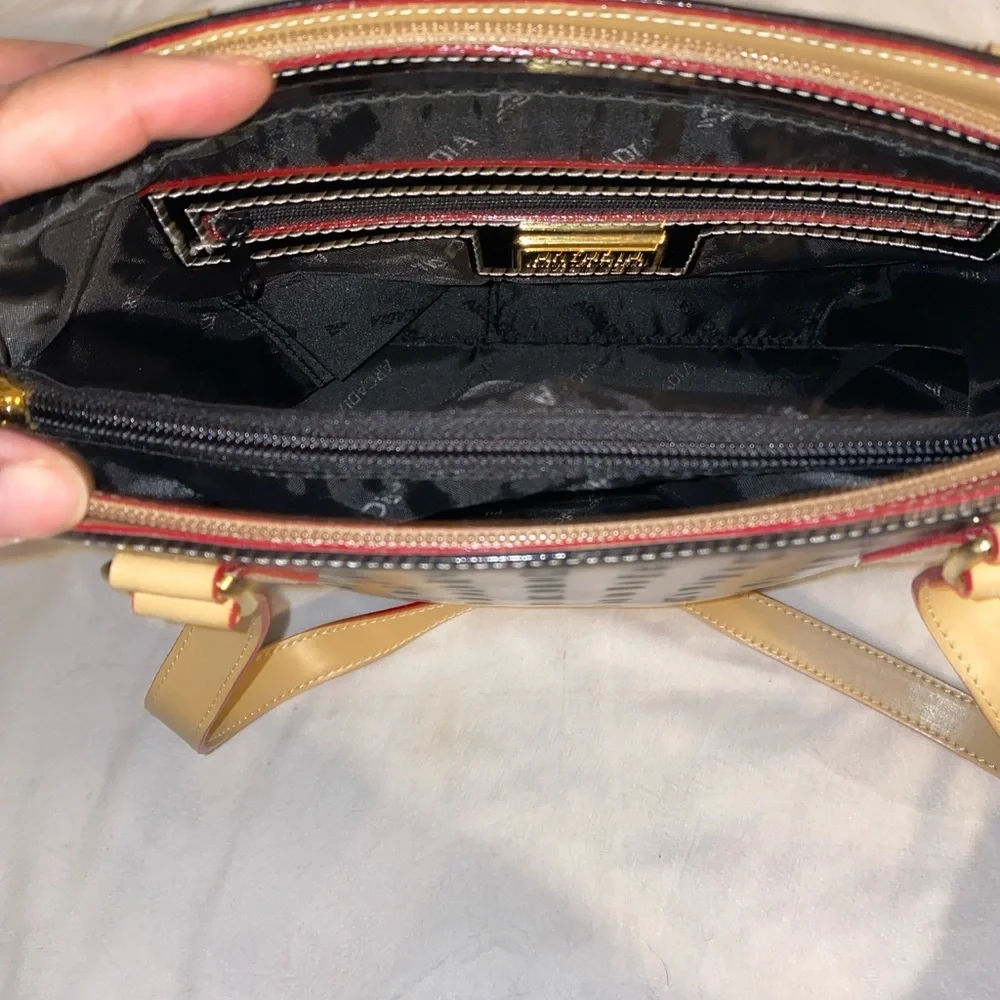 Arcadia patent leather